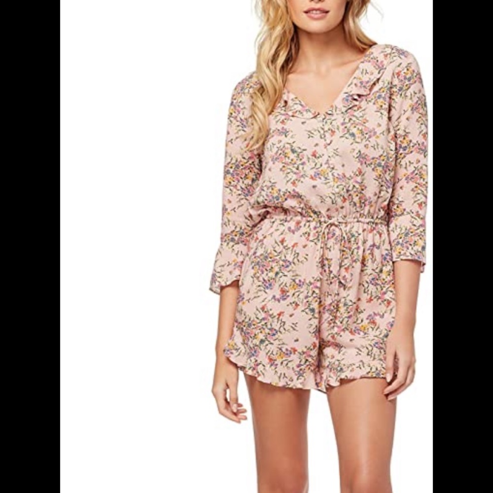 Jessica Simpson gracen ruffle romper